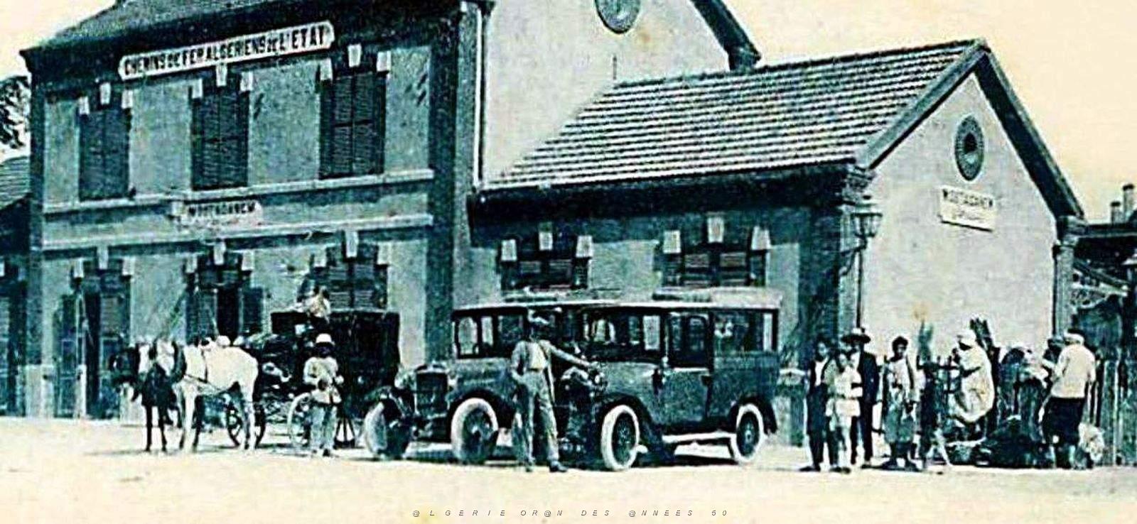 2098- Mostaganem - Gare - Exterieur2.jpg